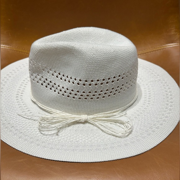 White Woven Sun Hat - Picture 4 of 5